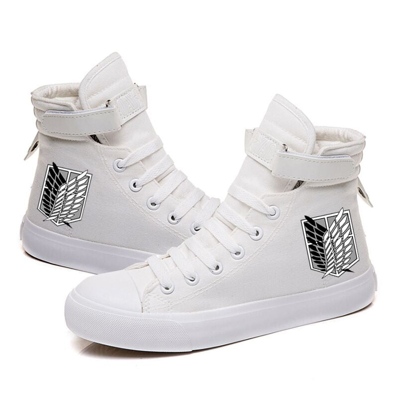 Baskets montantes blanches Attaque des Titans logo noir et blanc