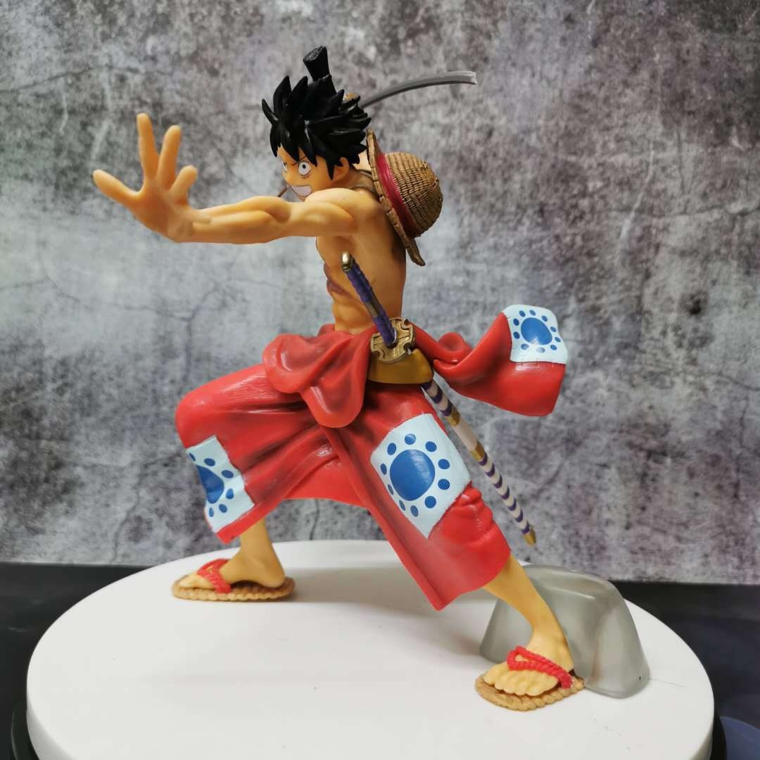 Figurine One Piece Luffy (22cm)