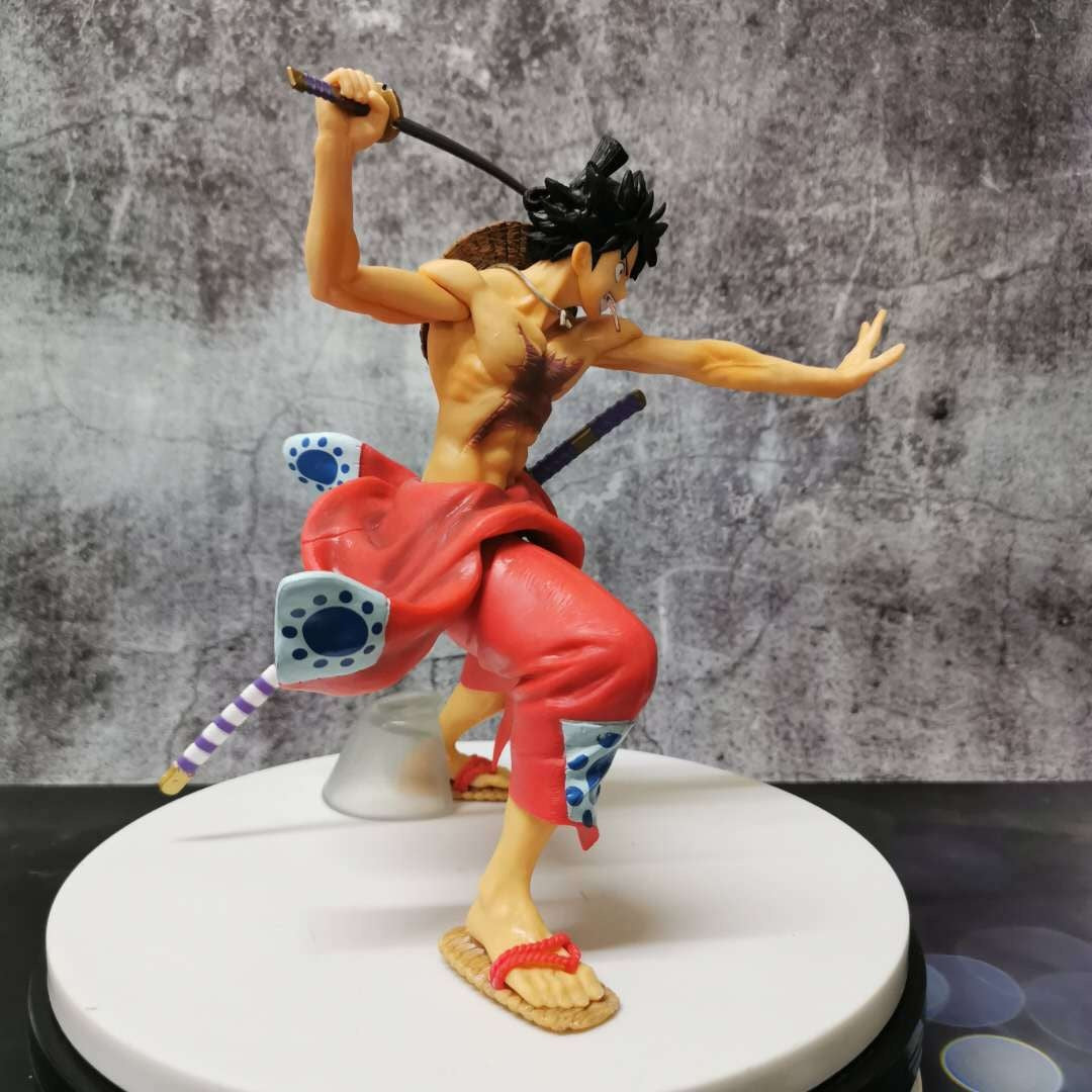 Figurine One Piece Luffy (22cm)
