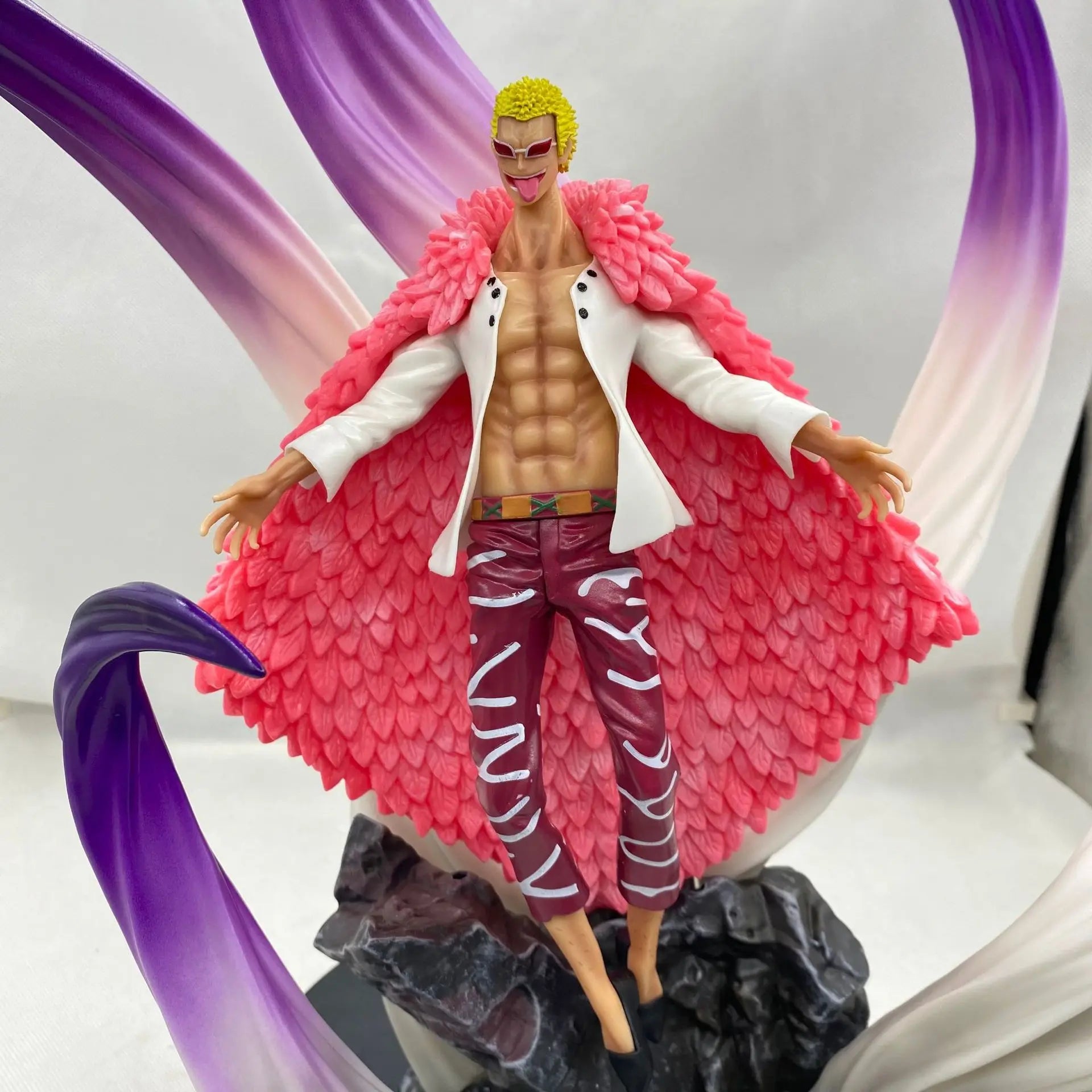 Figurine One Piece Donquixote Doflamingo