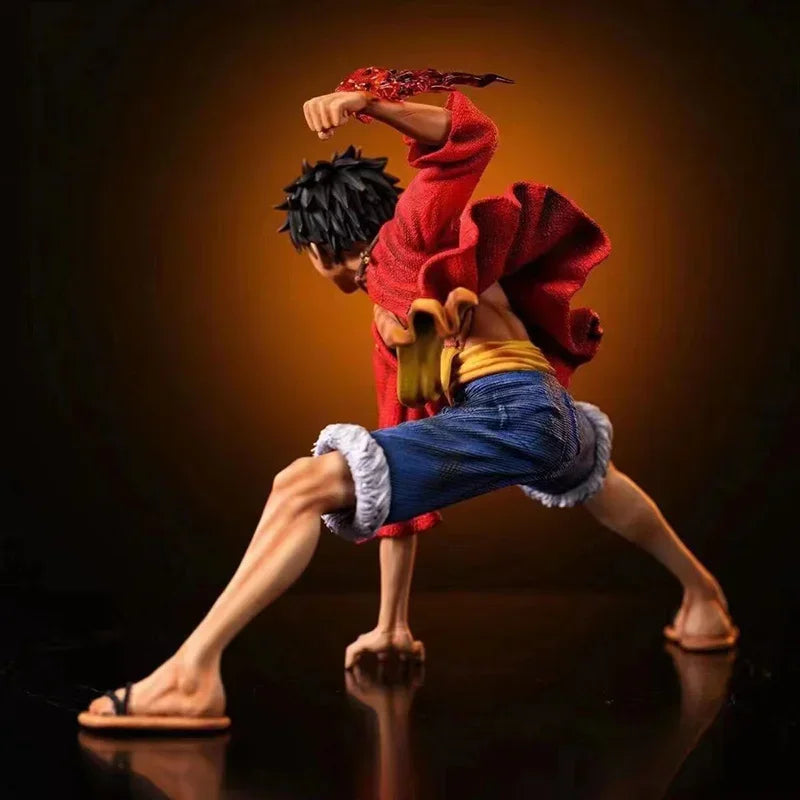 Figurine Luffy en Pleine Action avec Effet de Poing