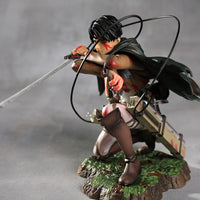 Figurine Livaï Ackerman accroupi