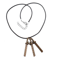 Collier Épées du Bataillon d’Exploration Attaque des Titans