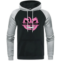 Sweat à capuche noir avec impression du personnage Majin Boo de Dragon Ball Z. Idéal pour les fans de Dragon Ball, ce vêtement combine confort et style avec un design unique mettant en avant le célèbre méchant de l'animé. Parfait pour les passionnés de l'univers Dragon Ball et ceux qui souhaitent afficher leur amour pour la série.