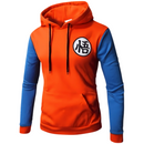 Sweat à capuche orange avec manches bleues, logo kanji "悟" imprimé sur la poitrine, inspiré de la tenue emblématique de Goku dans Dragon Ball, parfait pour les fans d'anime et de mode 