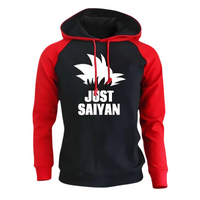 Sweat à capuche noir avec manches rouges, texte blanc "Just Saiyan" et motif cheveux Saiyan sur la poitrine, parfait pour un style geek et urbain.