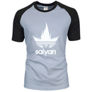 T-shirt Dragon Ball Z Goku Saiyan gris avec manches noires, arborant un logo blanc représentant les cheveux emblématiques de Goku en mode Saiyan. Fabriqué en tissu respirant et à séchage rapide pour un confort optimal.