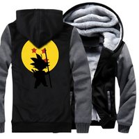 Veste polaire chaude pour homme et femme, style manga, motif Goku de Dragon Ball en silhouette noire avec cercle jaune et étoiles rouges, manches grises et doublure en fourrure, idéale pour l’hiver.