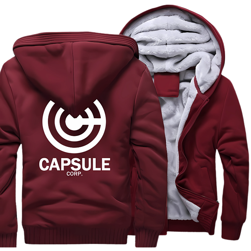 Veste rouge pour homme à capuche avec doublure en polaire épaisse et chaude, ornée du logo Capsule Corp de *Dragon Ball* au dos. Une pièce confortable et stylée, idéale pour les fans de mangas et d'anime durant l'hiver.