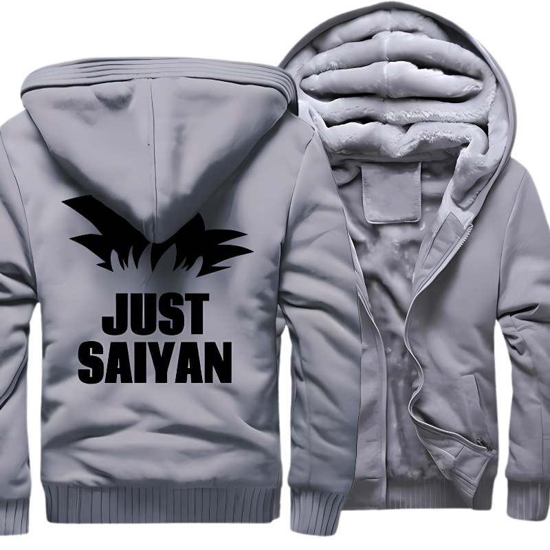 Veste grise en molleton "Just Saiyan" avec motif noir, inspirée de Dragon Ball Z, idéale pour l'hiver grâce à sa doublure chaude et son design unique.

