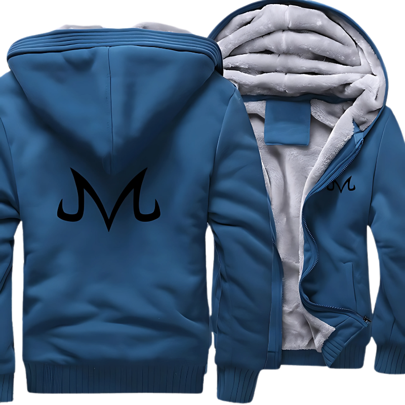 Veste bleue à capuche pour homme avec le symbole Majin de Dragon Ball en noir, doublure intérieure en polaire chaude. Cette veste élégante arbore le logo "M", représentant le concept "Majin" signifiant "démoniaque" en japonais, idéale pour les fans de mangas et d'anime recherchant style et confort.