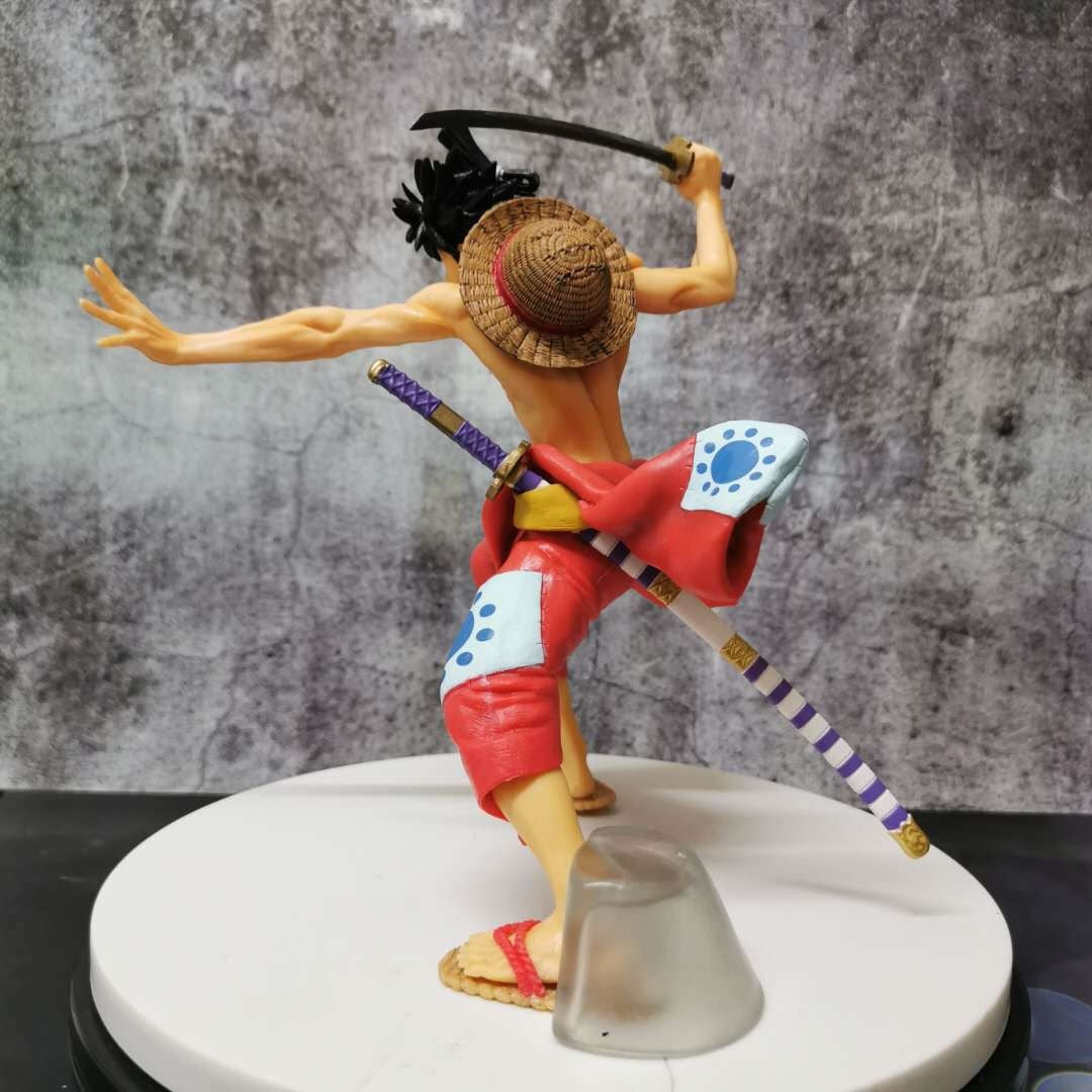 One Piece Luffy Figure (22cm)