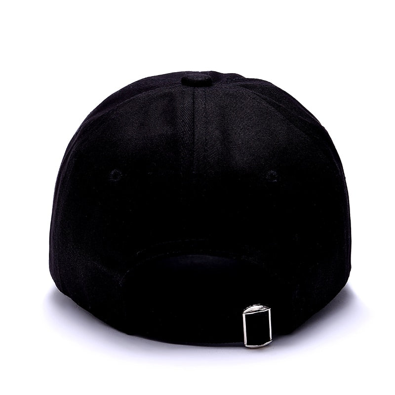 Casquette noire arme MP7