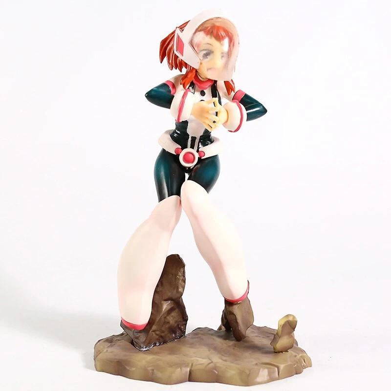 Figurine manga ochaco uraraka my hero academia avec casque