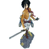 Figurine manga Mikasa Ackerman attaque des titans de haut