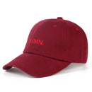 Casquette rouge Streetwear vue de profil