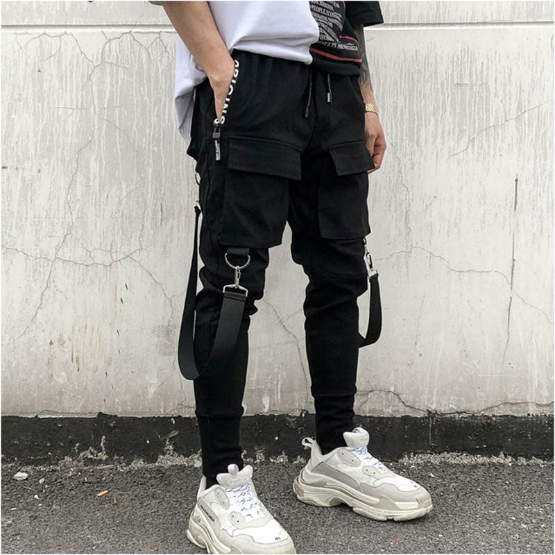 Pantalon Streetwear cargo original noir vue de profil