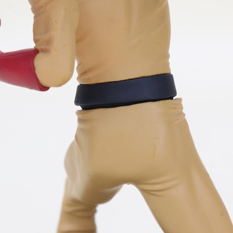 Figurine manga saitama punch costume